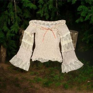 Vintage ZONE BLEUE Paris Lace knit Bell Sleeve Top RARE